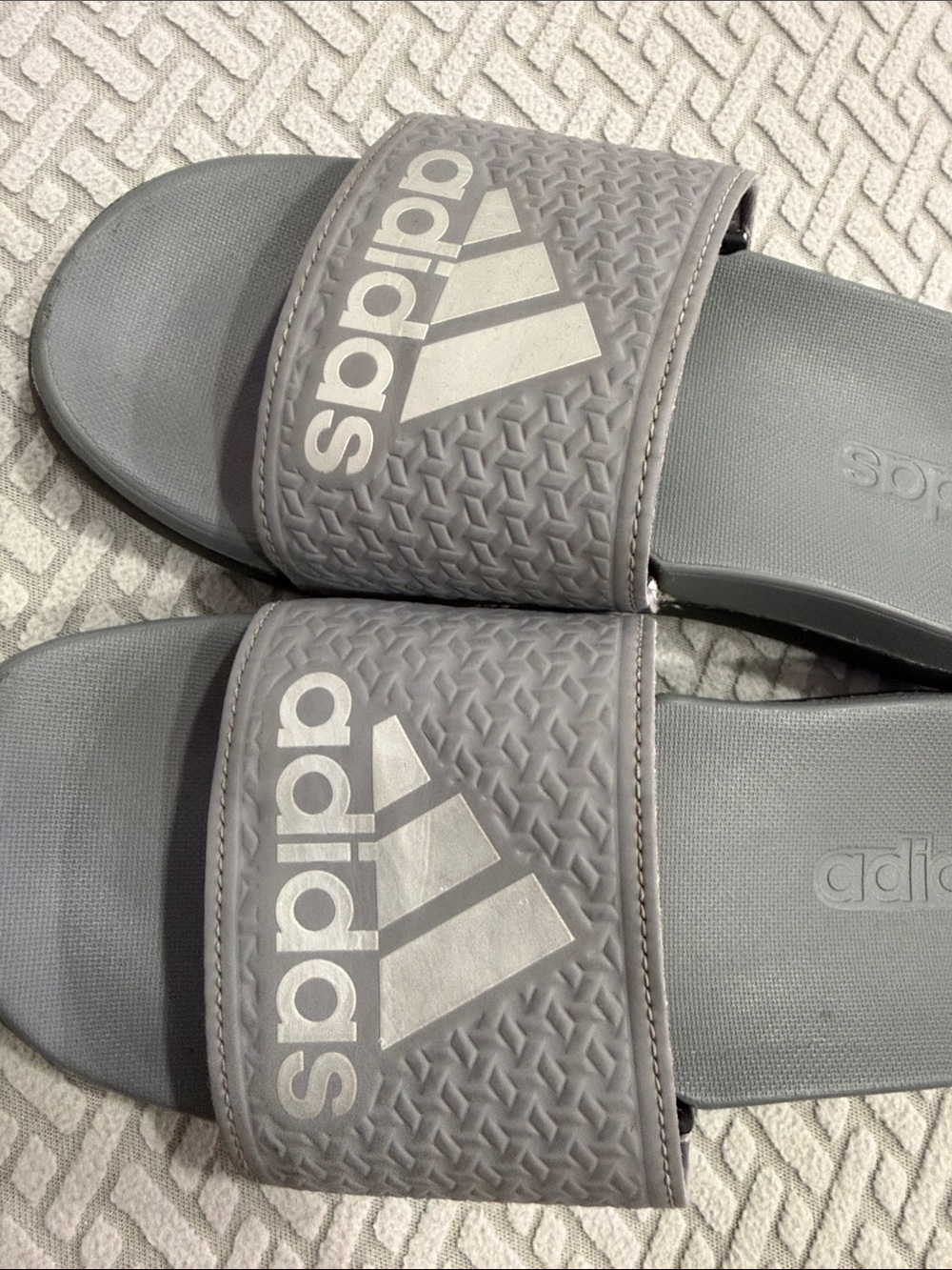 Adidas Grey Sportswear Adilette Aqua Slides Size 1 Kids Comfy Swim Shoes - Picture 5 of 9